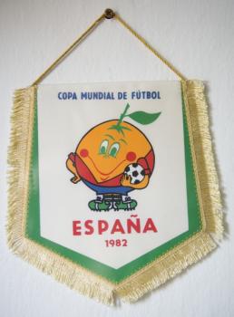 Vlajeka k fotbalovmu mistovstv svta 1982